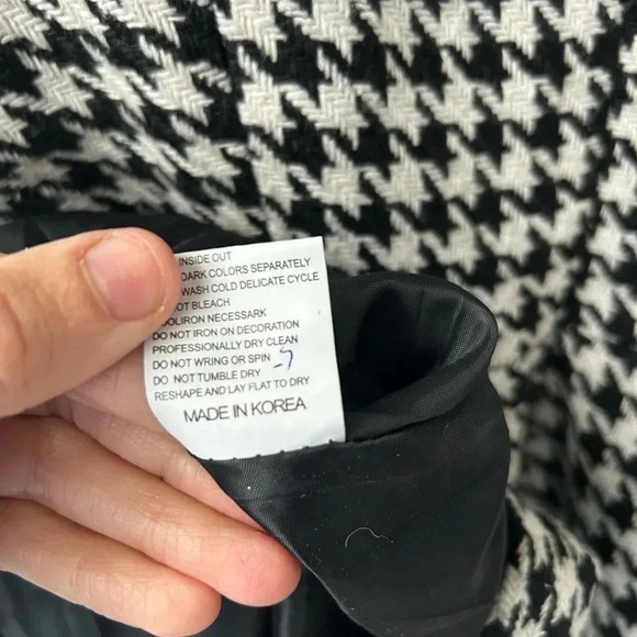 Houndstooth tweed peplum faux fur collard top - Picture 12 of 12